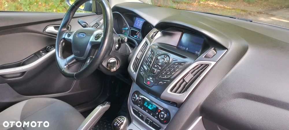 Ford Focus 1.6 EcoBoost Start-Stopp-System SYNC Edition - 32
