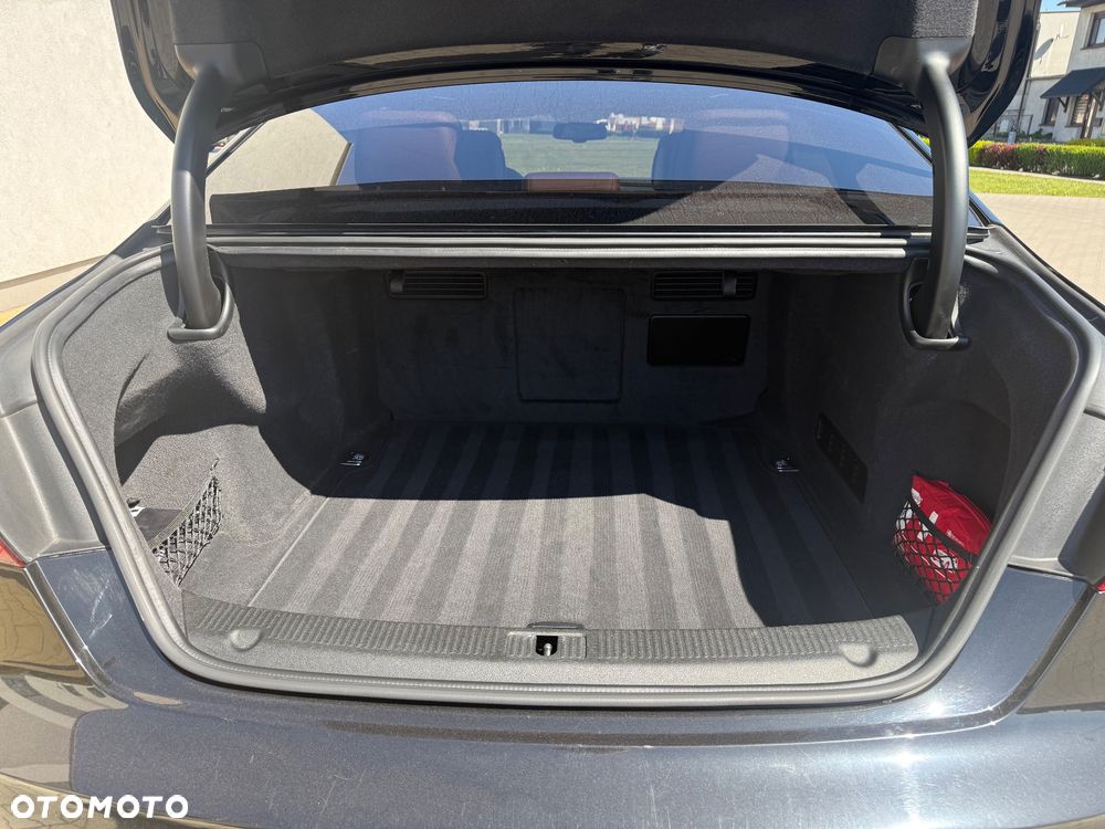 Audi A8 3.0 TDI DPF quattro tiptronic - 11