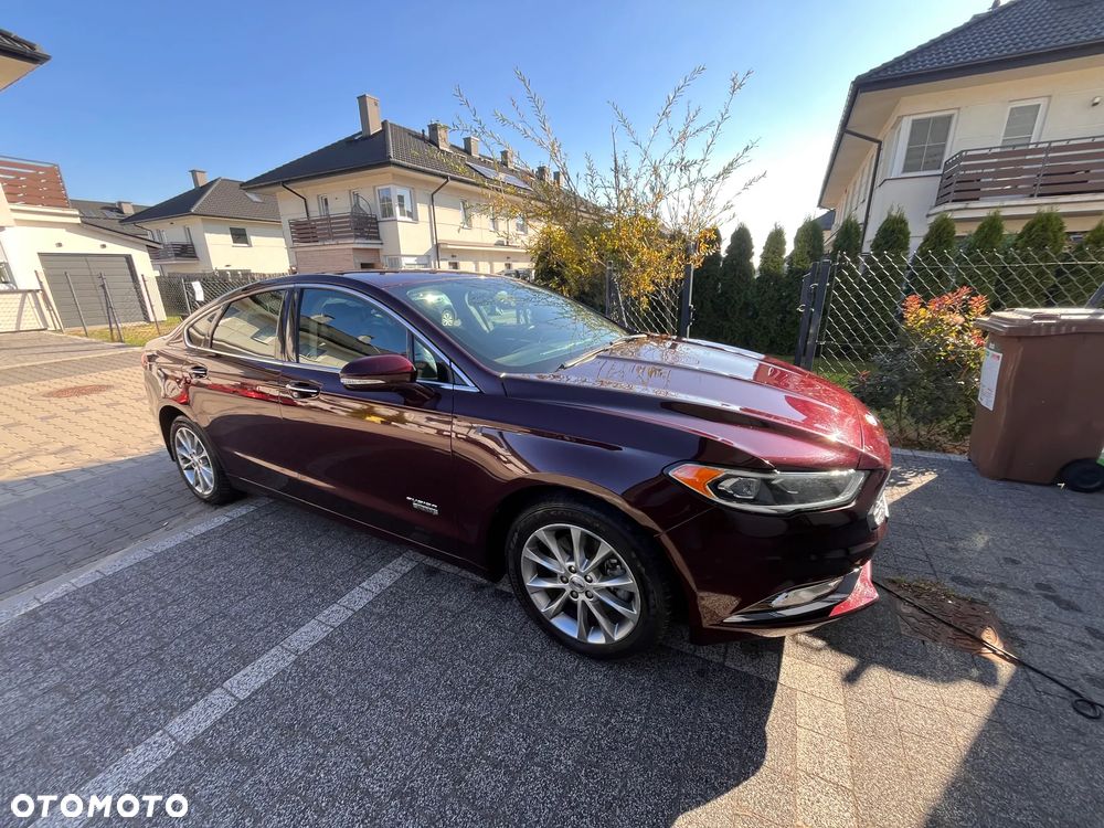 Ford Fusion - 4