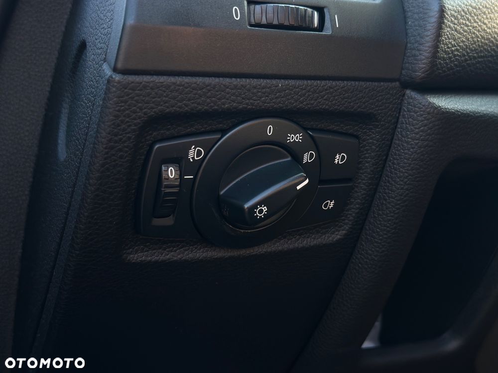 BMW Seria 1 - 20
