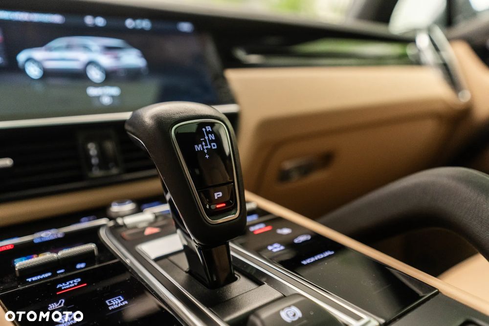 Porsche Cayenne Standard - 23