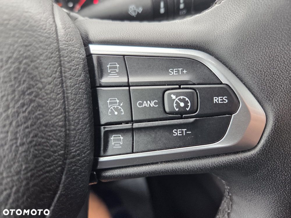 Jeep Compass - 38