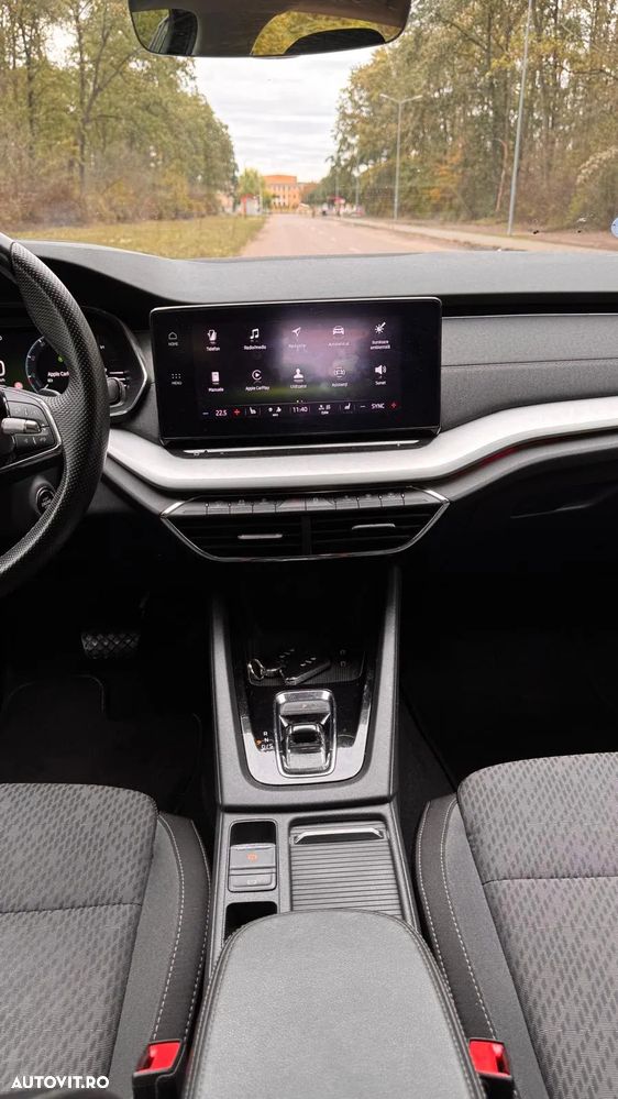 Skoda Octavia 2.0 TDI DSG Sportline - 22