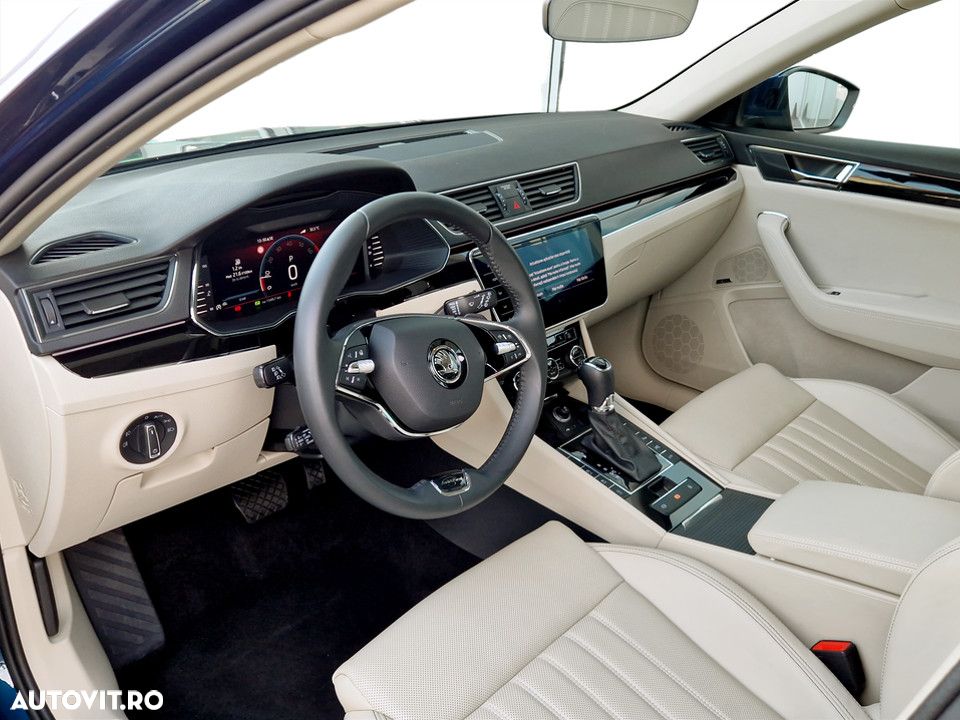 SKODA Superb 2023 — imagine 18