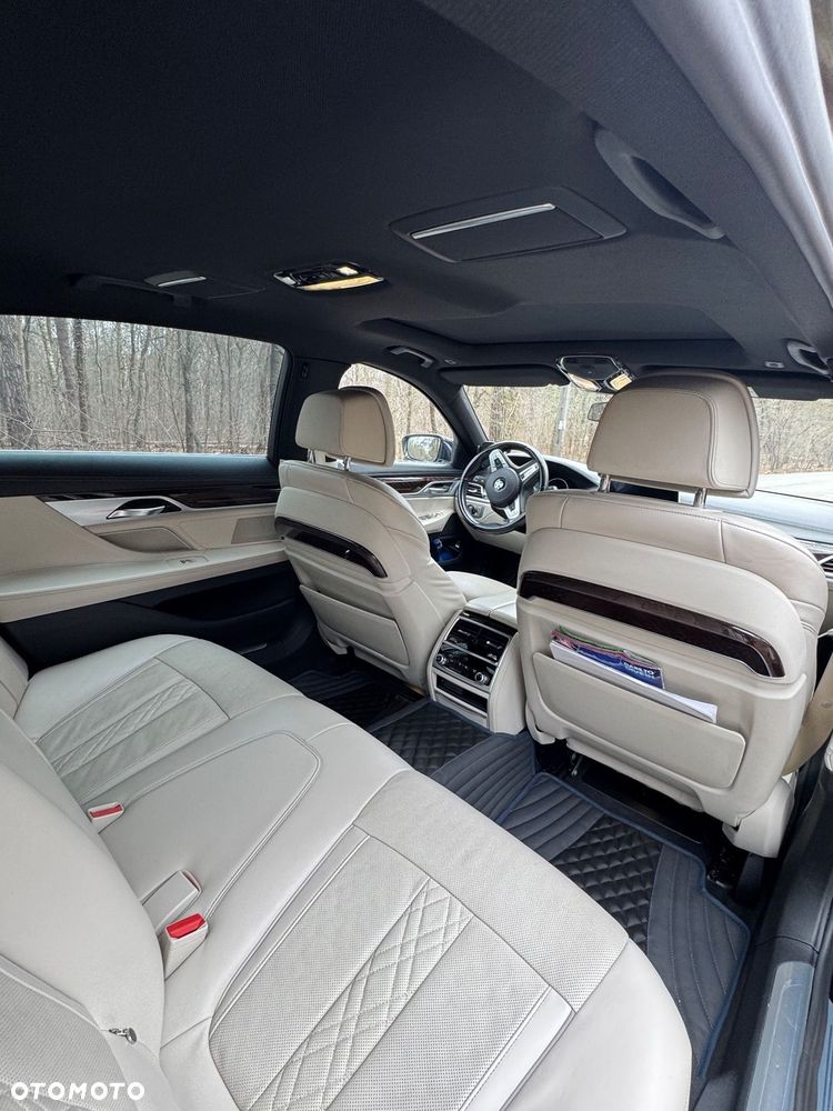 BMW Seria 7 - 20