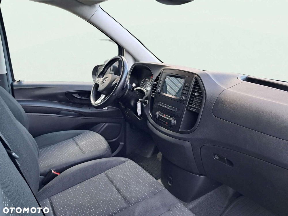 Mercedes-Benz vito . - 10