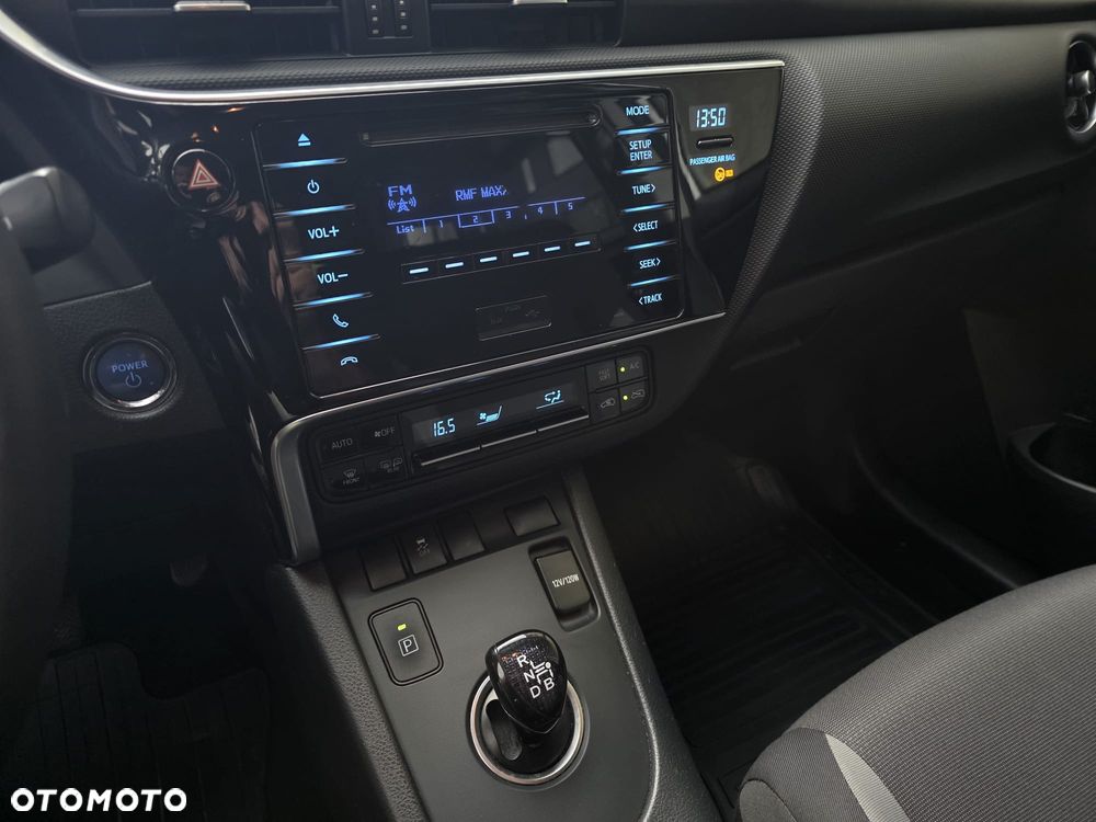 Toyota Auris - 23