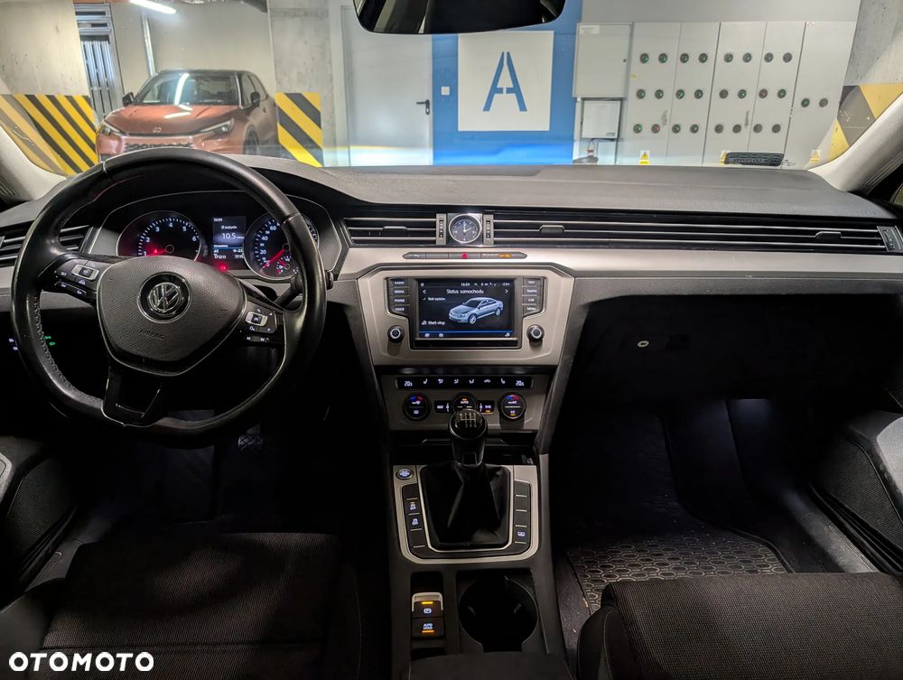 Volkswagen Passat 1.8 TSI BMT Comfortline - 6