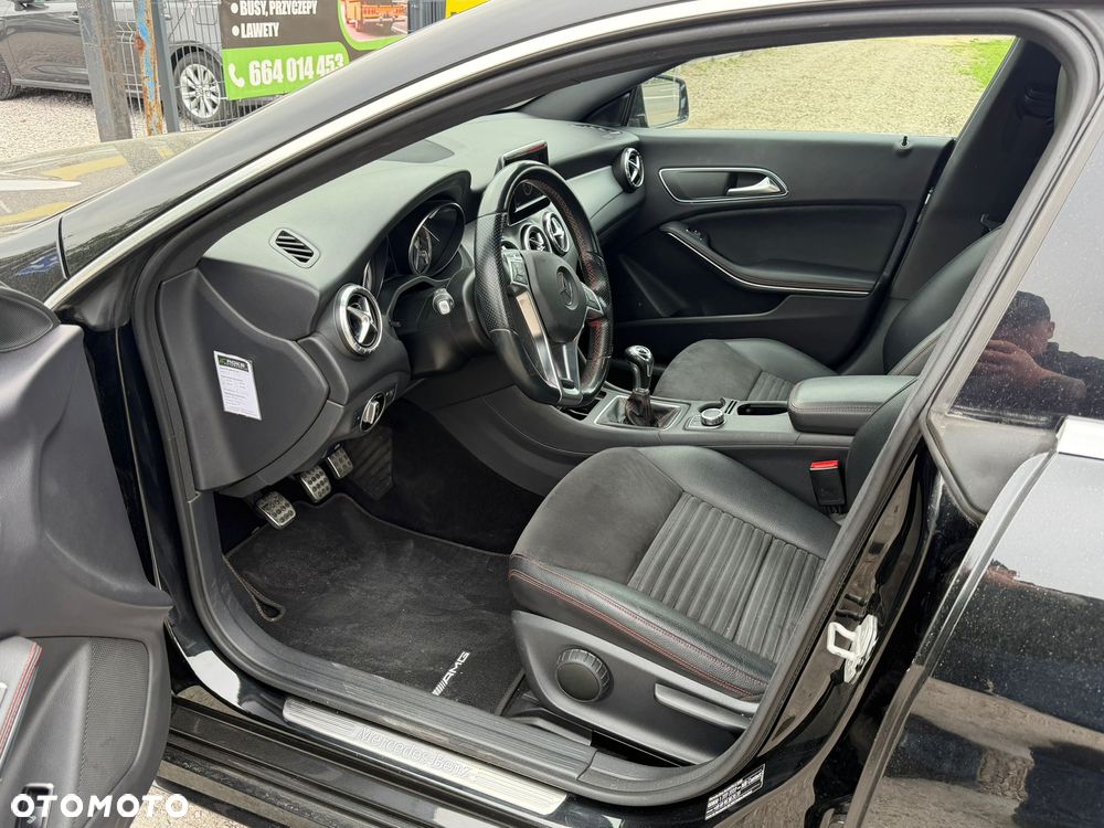 Mercedes-Benz CLA 180 - 11