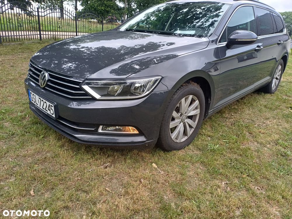 Volkswagen Passat 2.0 TDI SCR DSG Comfortline - 1