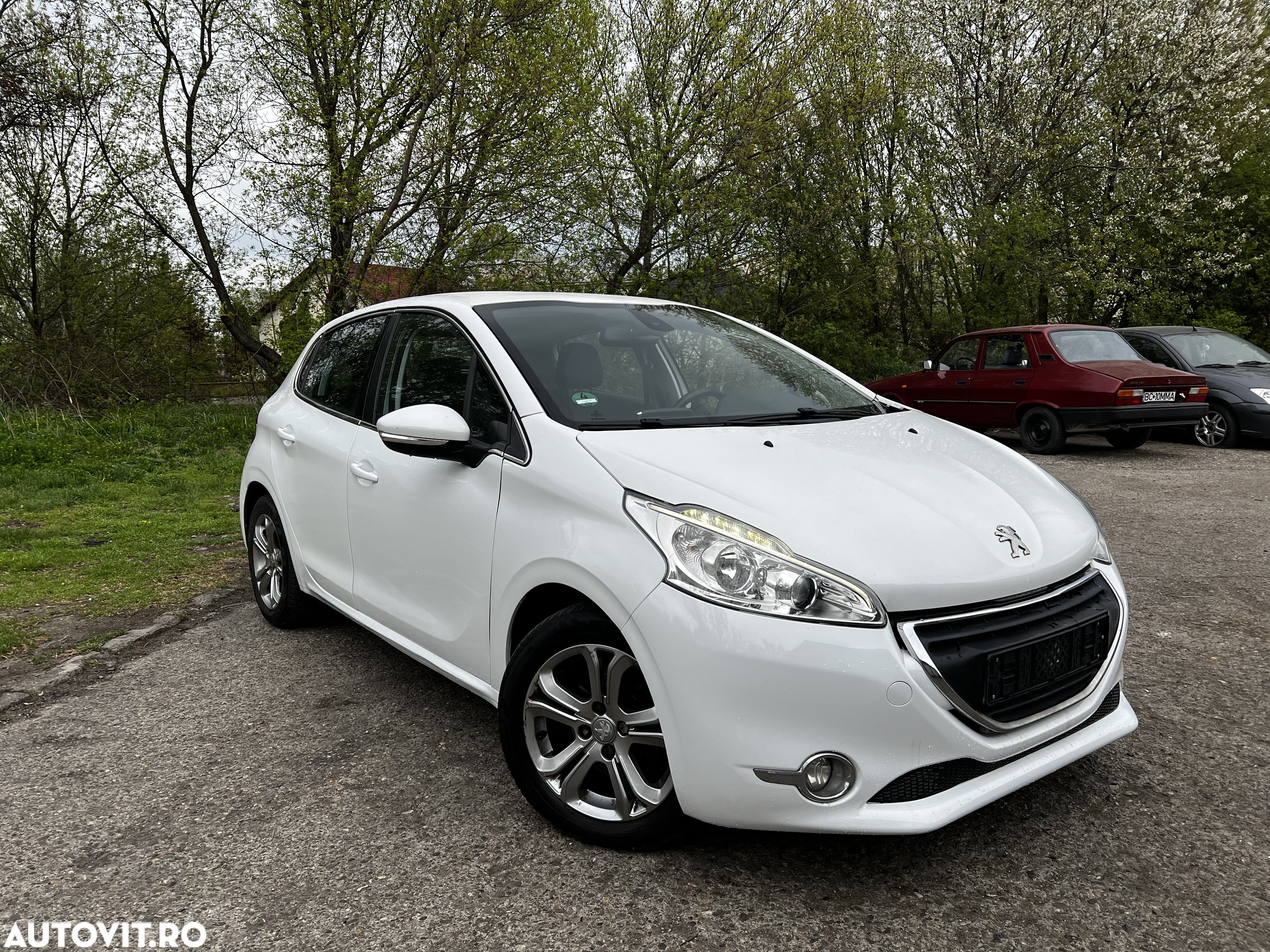 Peugeot 208 1.2 L PureTech STT Active Pack - 1