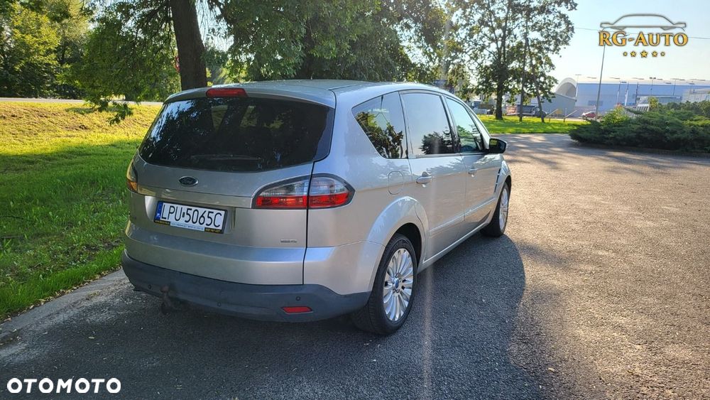 Ford S-Max - 8