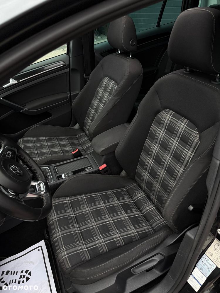 Volkswagen Golf Variant 2.0 TDI BMT GTD - 18