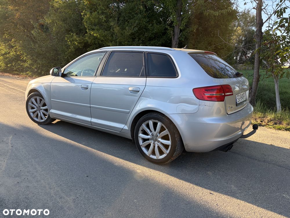 Audi A3 Sportback 1.8 TFSI Ambiente - 4