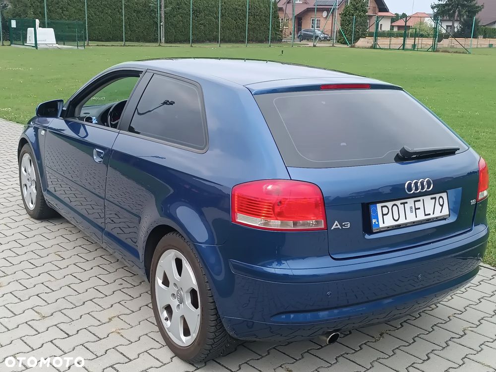 Audi A3 3-drzwiowe 1.6 Attraction - 12