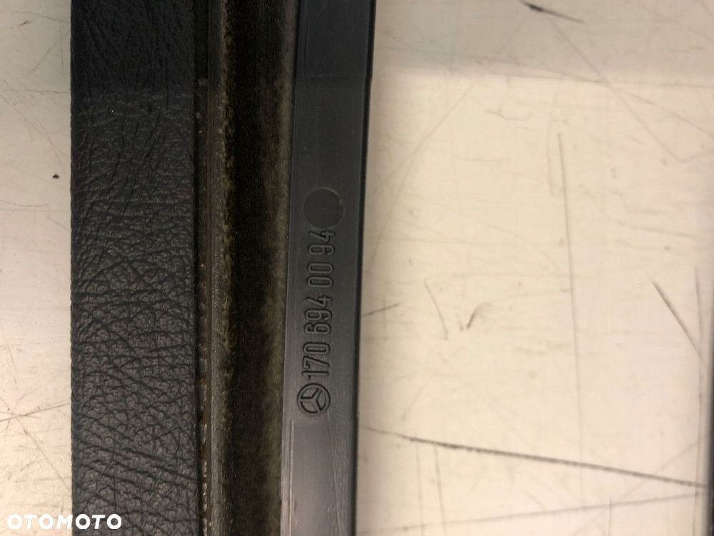 osłona zagłówków tył mercedes r170 2.0 99r 744 - 4