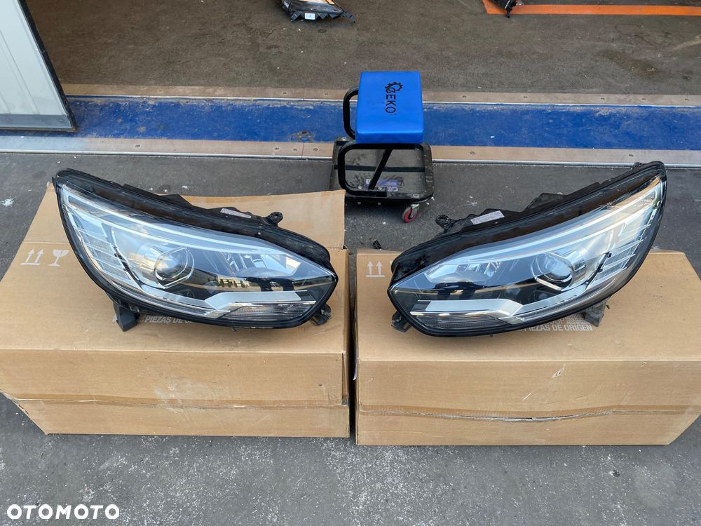 RENAULT SCENIC 4 IV GRAND SCENIC IV 2 sztuki Kompletna LAMPA PRZEDNIA PRAWA LEWA soczewka REFLEKTOR PRAWY lewy PRZÓD  EUROPA lampy przednie reflektory 260101685R 260606727R Wwa - 1
