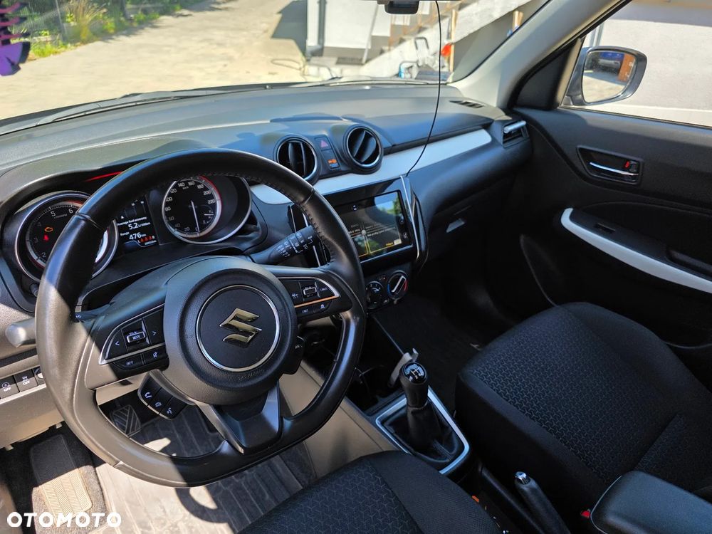 Suzuki Swift 1.2 Dualjet SHVS Premium Plus - 4