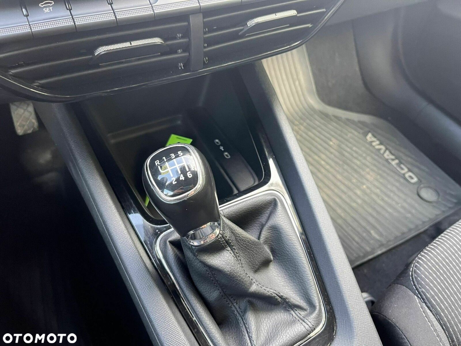 Skoda Octavia 2.0 TDI Ambition - 22