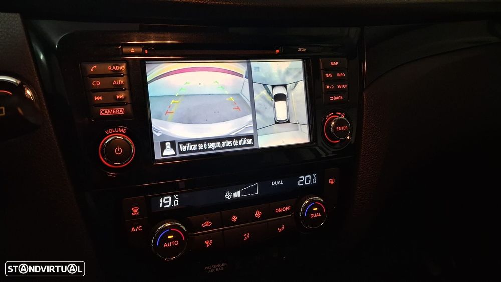 Nissan Qashqai 1.5 dCi N-Connecta 18 - 13