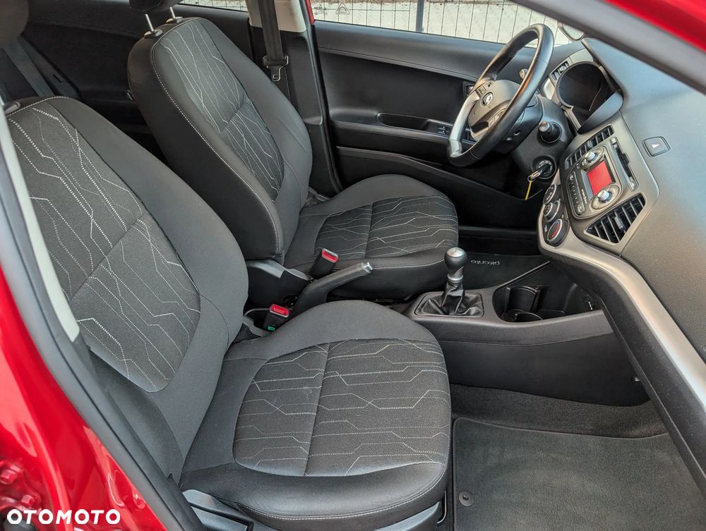 Kia Picanto 1.0 Dream Team Edition - 10
