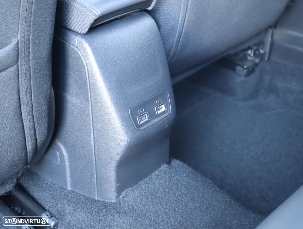 Peugeot 2008 1.2 Hybrid Allure e-DCS6 - 25