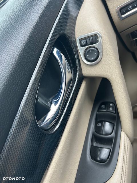 Nissan X-Trail 2.0 dCi Tekna 4WD Xtronic - 18