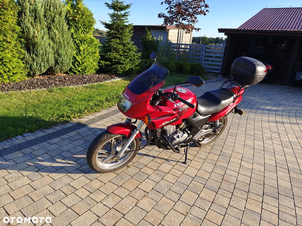 Honda CB - 1
