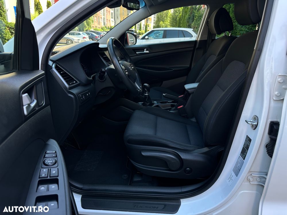 Hyundai Tucson blue 1.7 CRDi 2WD Style - 13