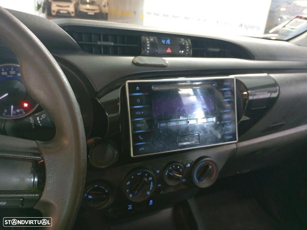 Toyota Hilux 2.4 D-4D 4WD CD c/iva - 7