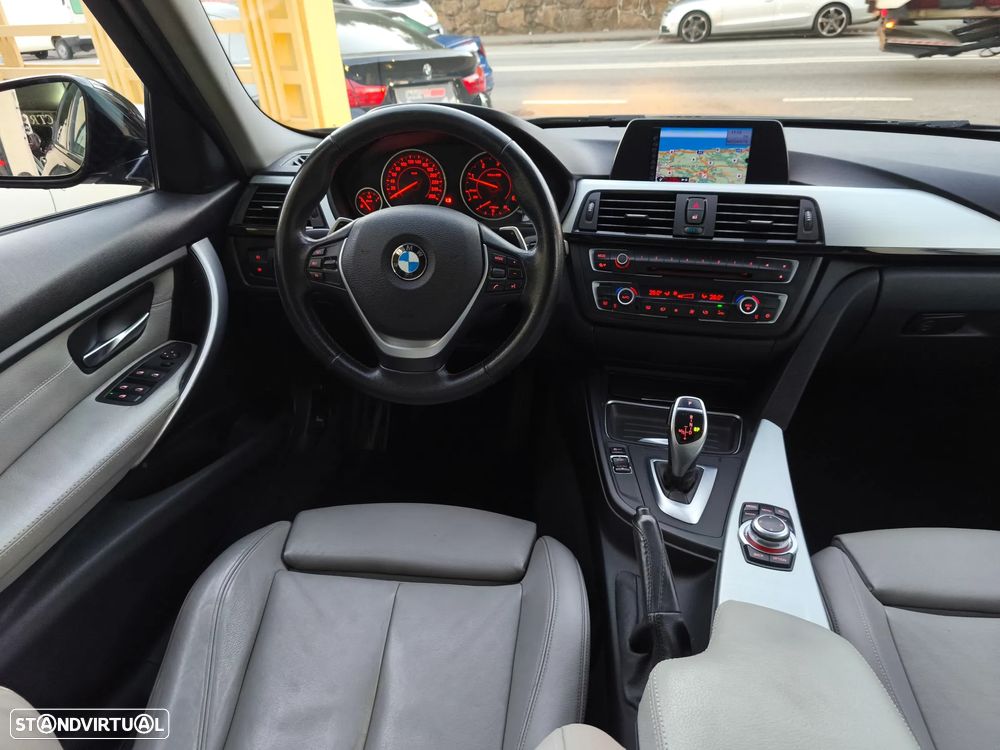 BMW 320 d Aut. Blue Performance Sport Line - 31