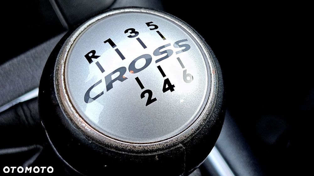 Volkswagen Golf Plus 1.4 TSI Cross - 32