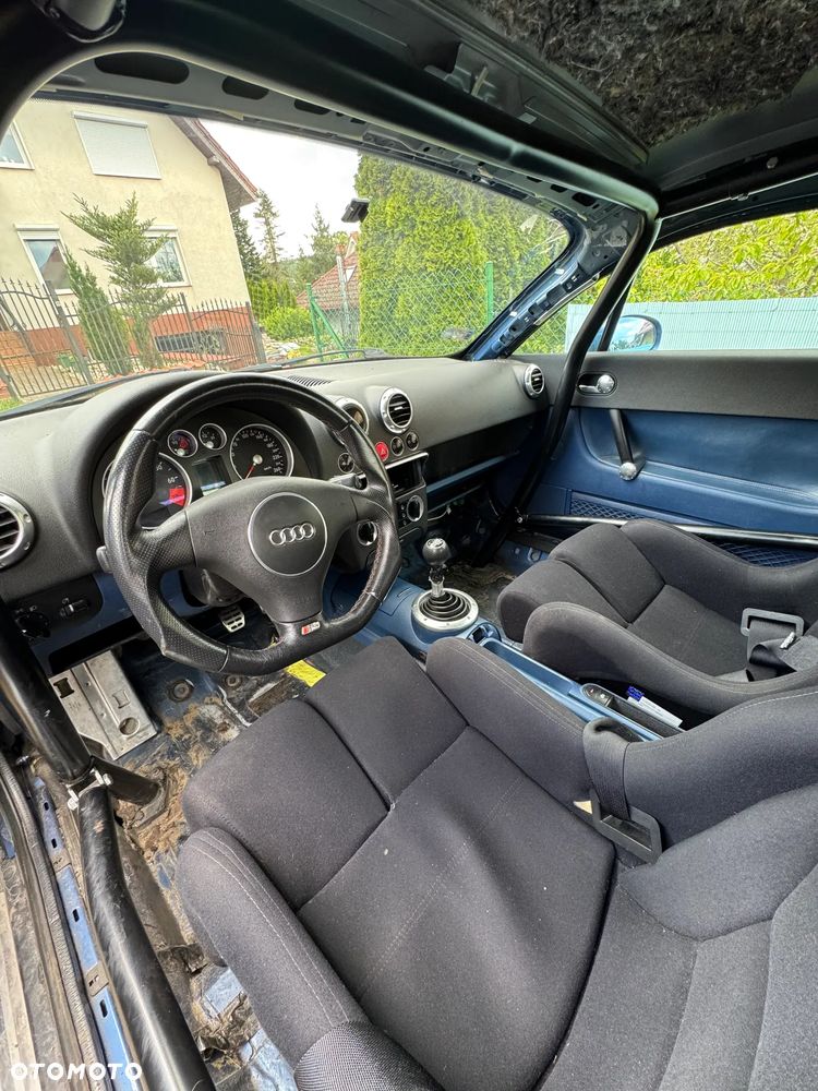 Audi TT Coupé 1.8T Quattro - 6