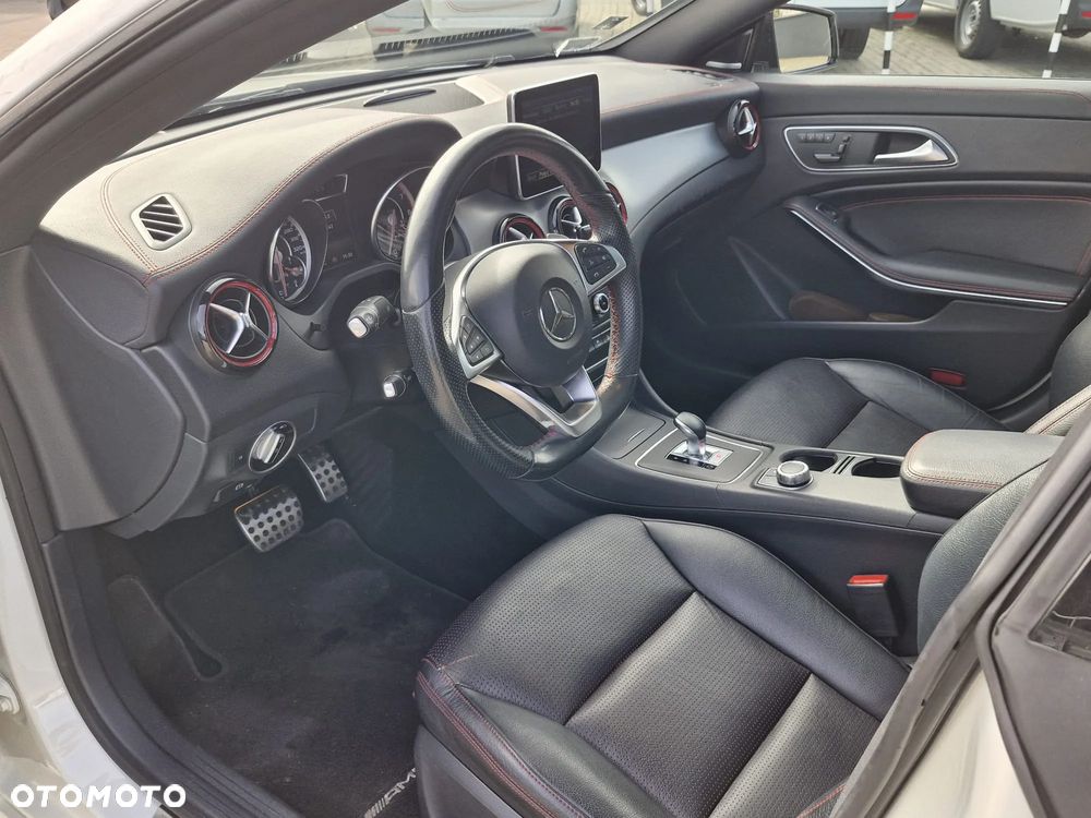 Mercedes-Benz CLA - 13