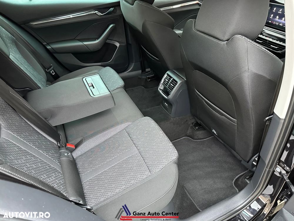 Skoda Octavia 2.0 TDI DSG Style - 21