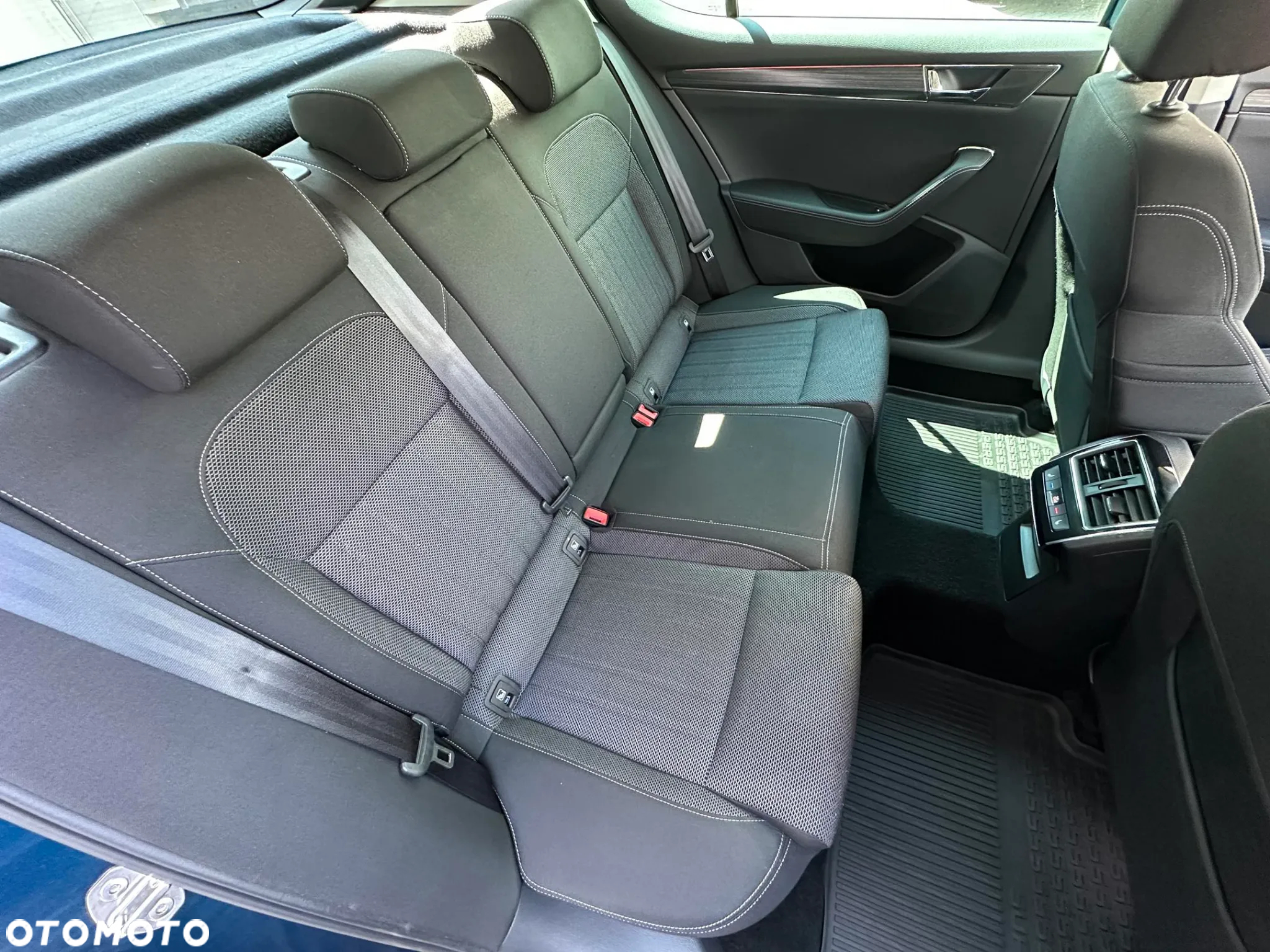 Skoda Superb 2.0 TDI SCR Style DSG - 18