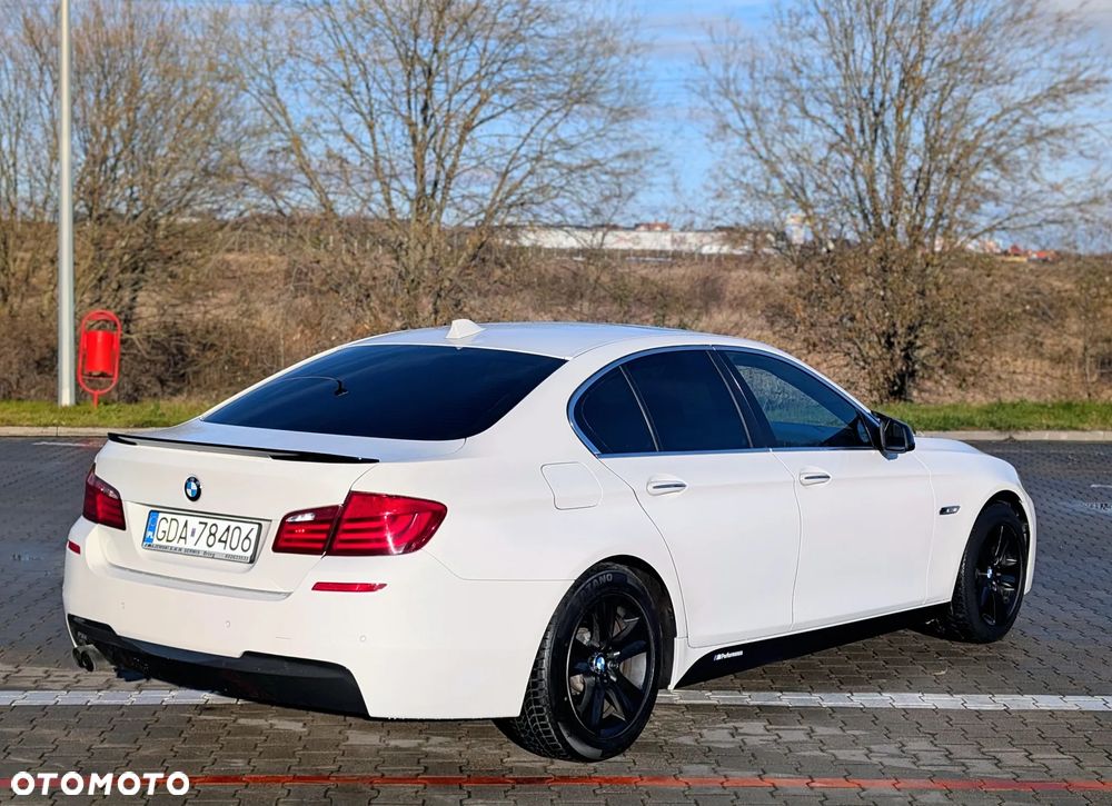 BMW Seria 5 528i xDrive Sport-Aut Modern Line - 2