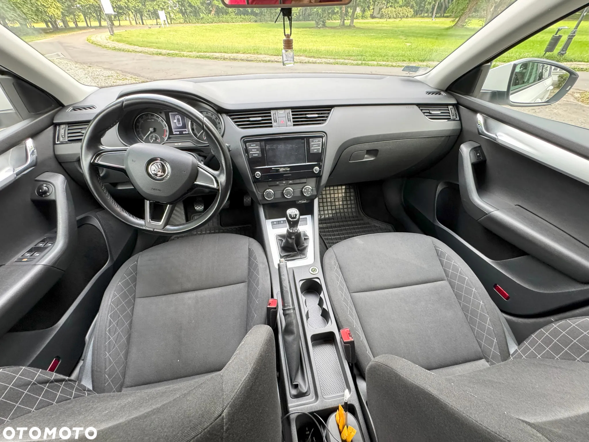 Skoda Octavia 1.6 TDI Active - 10