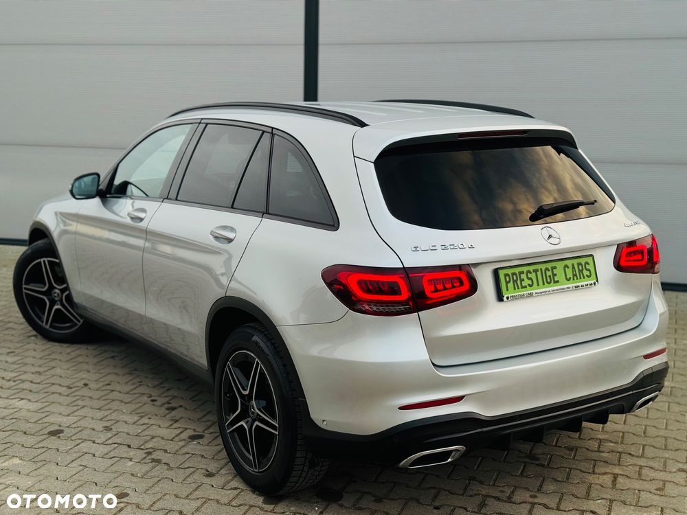 Mercedes-Benz GLC 220 d 4Matic 9G-TRONIC AMG Line Plus - 11