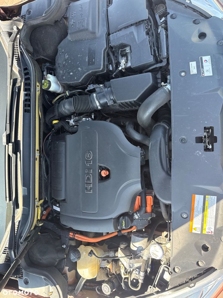 Peugeot 508 RXH 2.0 HDi HYbrid4 - 28