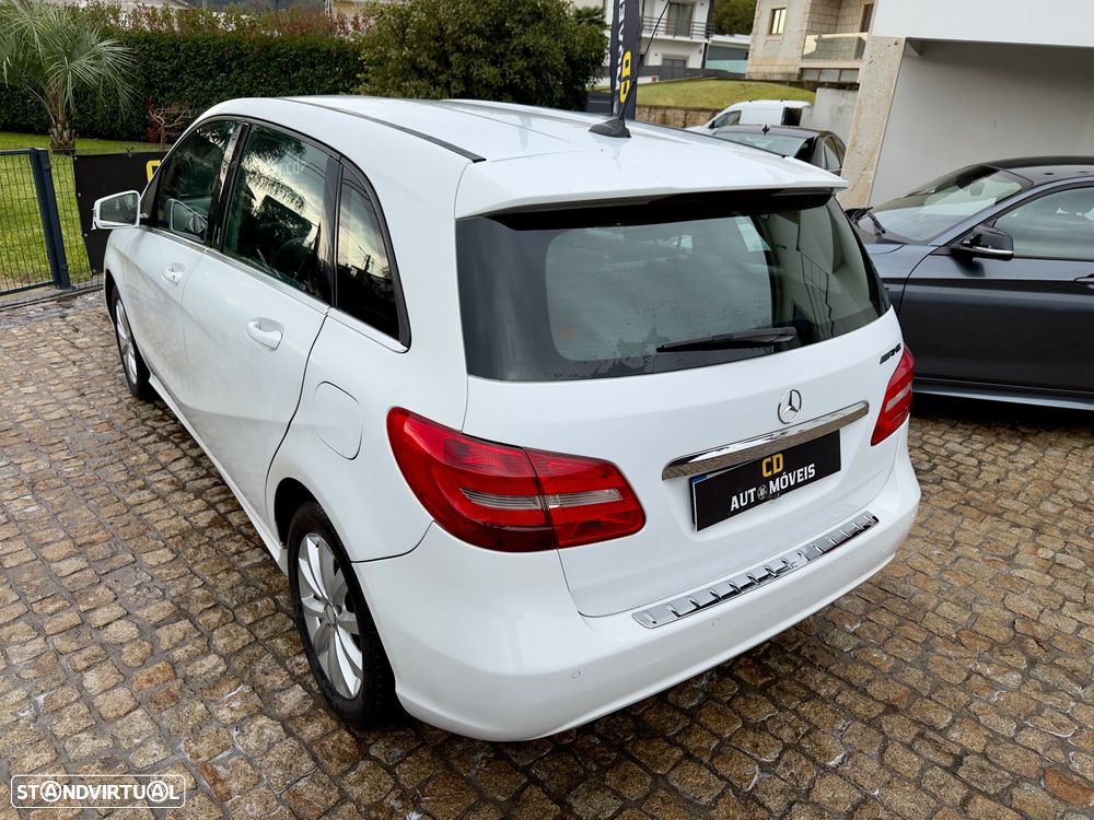 Mercedes-Benz B 180 (CDI) d 7G-DCT AMG Line - 21