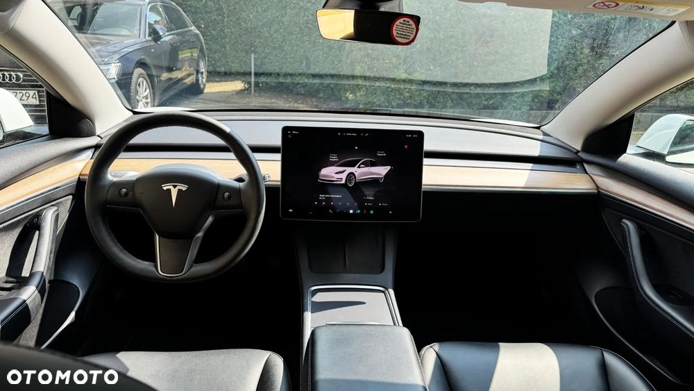 Tesla Model 3 Standard Reichweite Plus Hinterradantrieb - 20