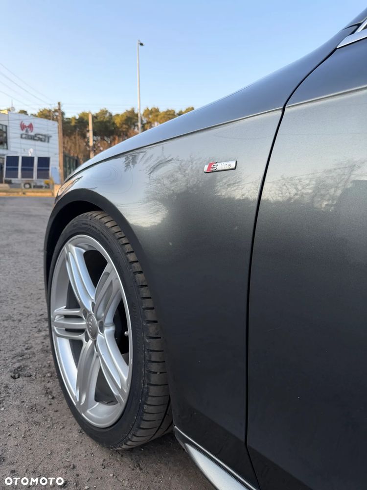 Audi A4 Avant 2.0 TDI DPF clean diesel quattro S tronic S line Sportpaket - 13