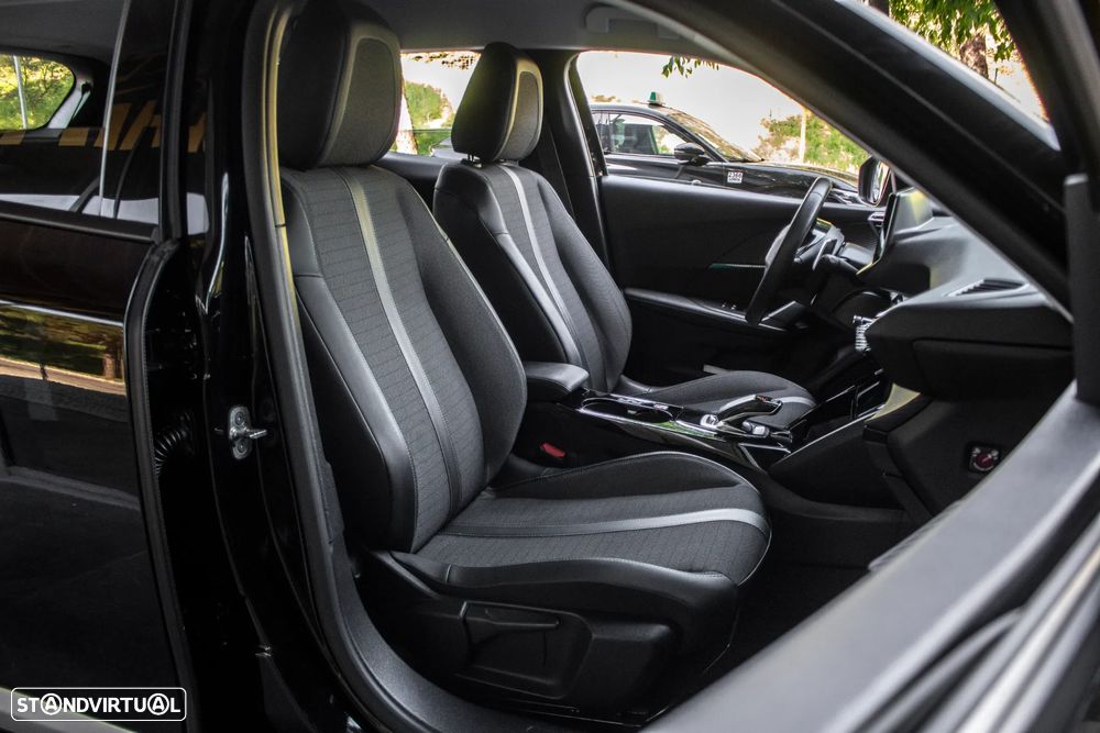 Peugeot 2008 1.5 BlueHDi Allure EAT8 - 26