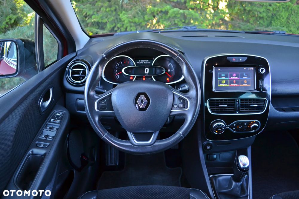 Renault Clio - 22