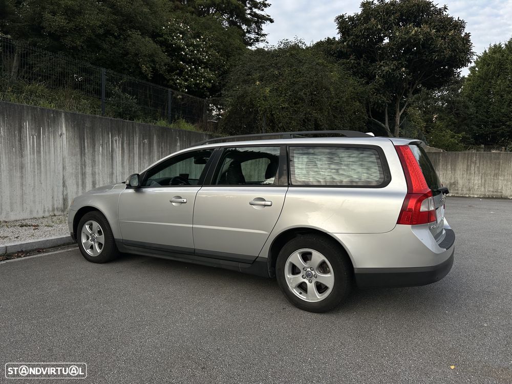 Volvo V70 2.4 D5 Summum Geartronic - 10