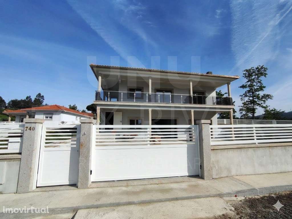 Moradia T3 Moderna em Paredes de Coura - Grande imagem: 3/19