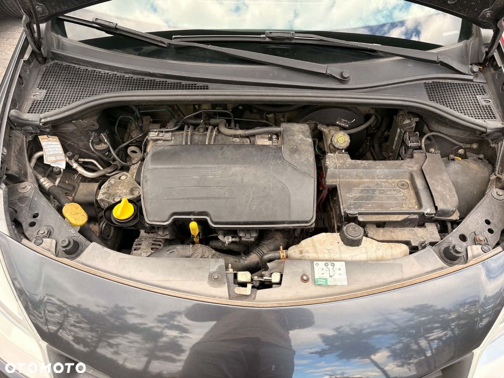 Renault Clio - 7