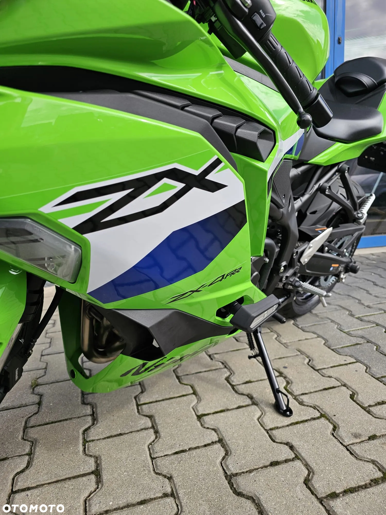 Kawasaki ZX - 3