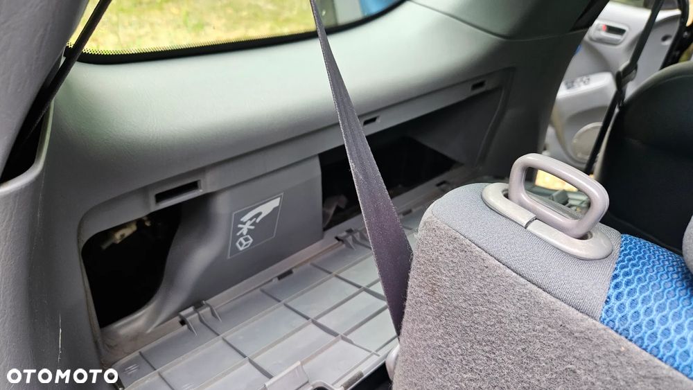 Toyota RAV4 1.8 VVT-i 4x2 - 22